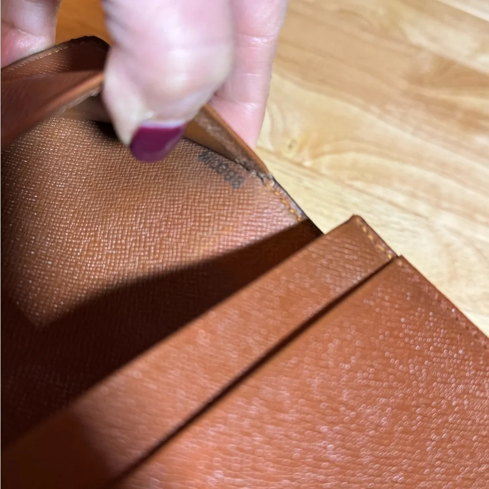 Louis Vuitton Brown Leather wallet